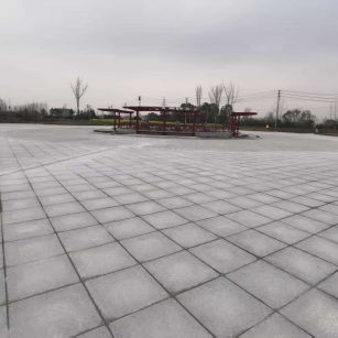 黄石 芝麻白火烧面-公园广场地铺效果