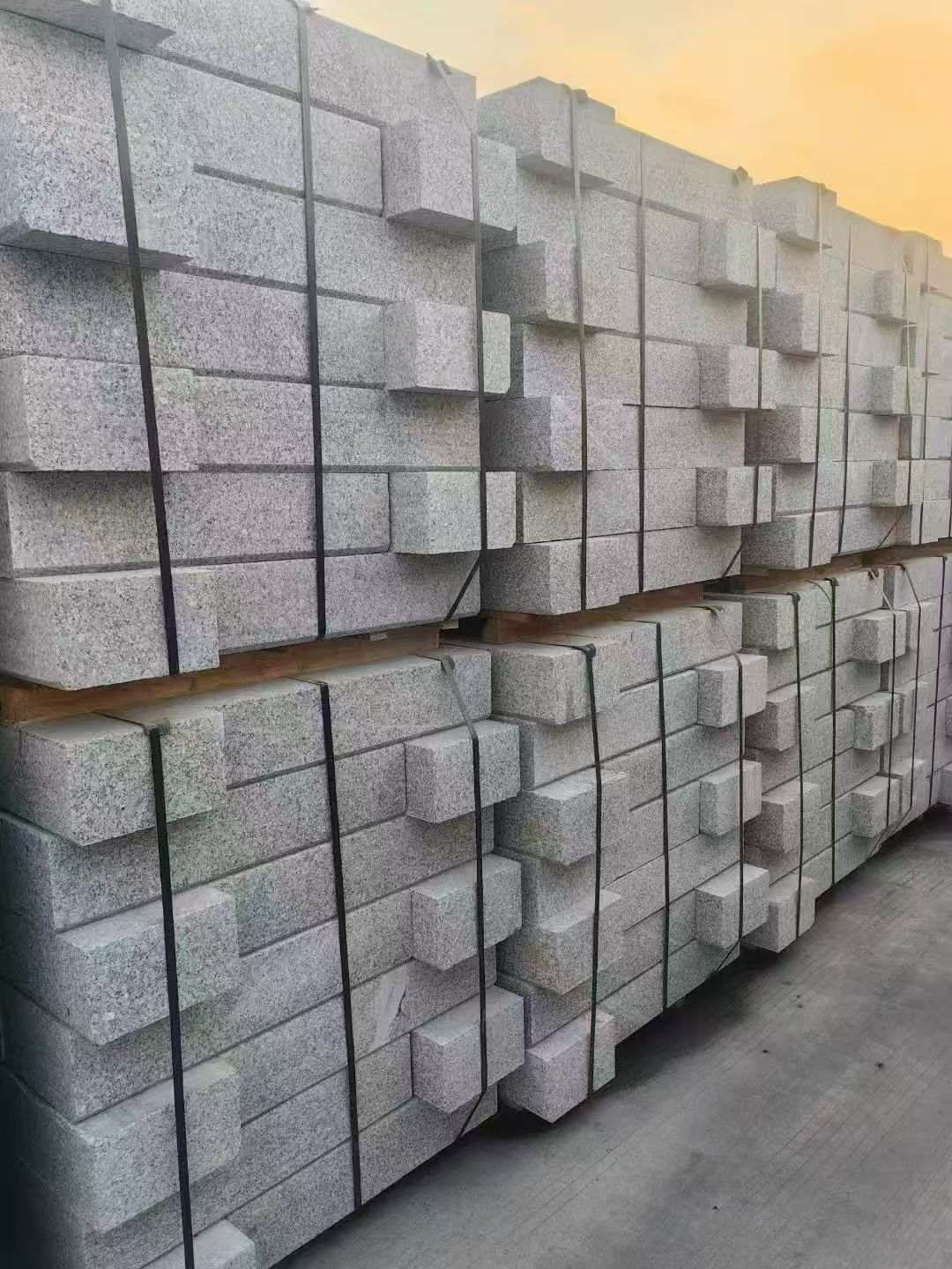 黄石 芝麻白路沿石
