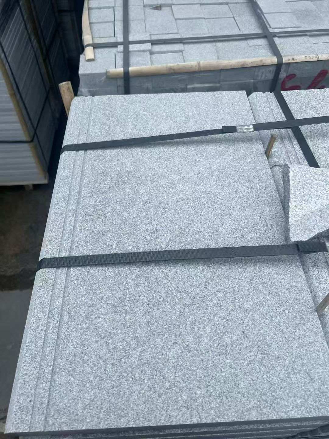 黄石 芝麻灰火烧面拉槽台阶