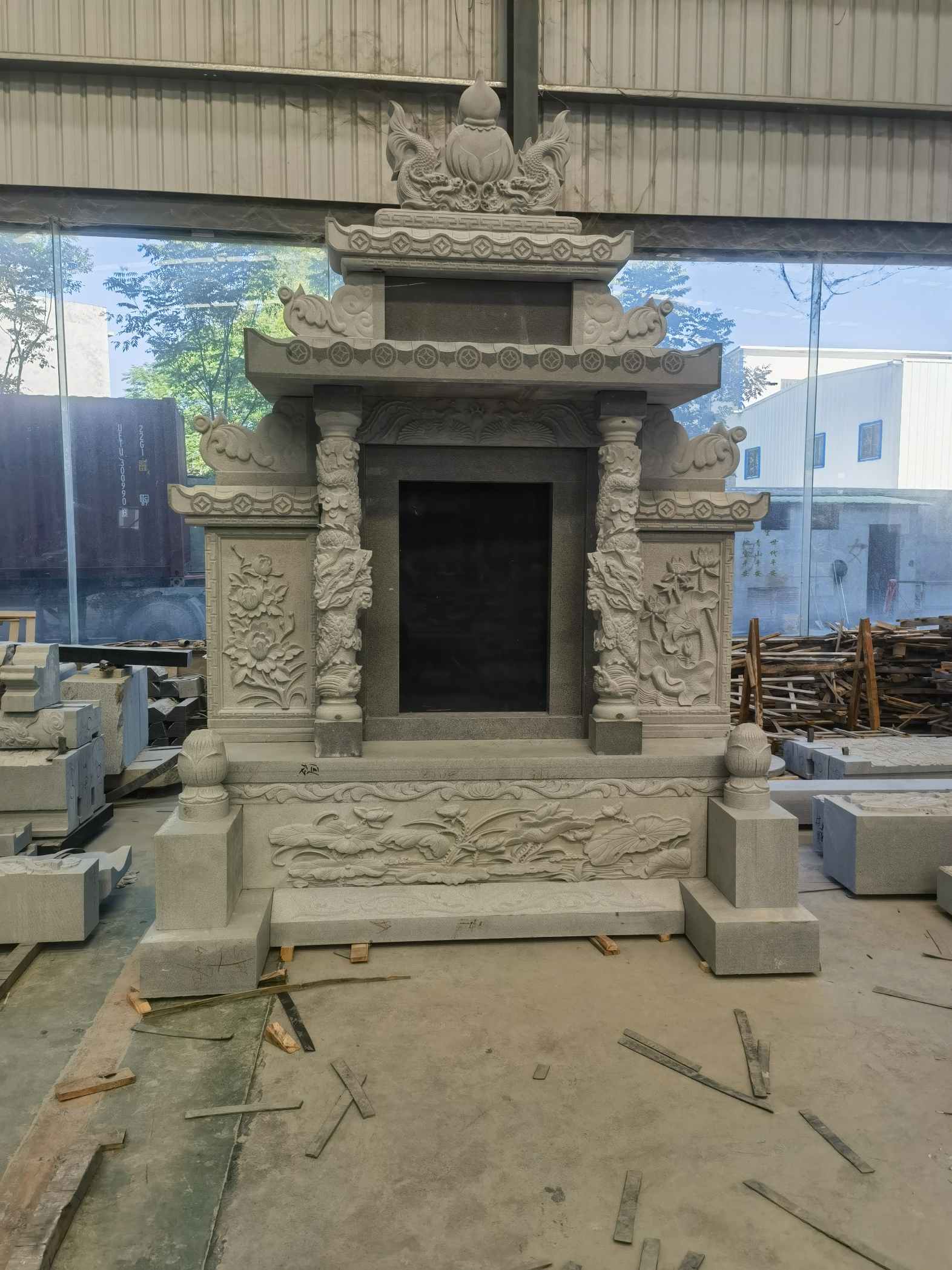 黄石 芝麻灰高档墓碑、土墓，一套也支持定做