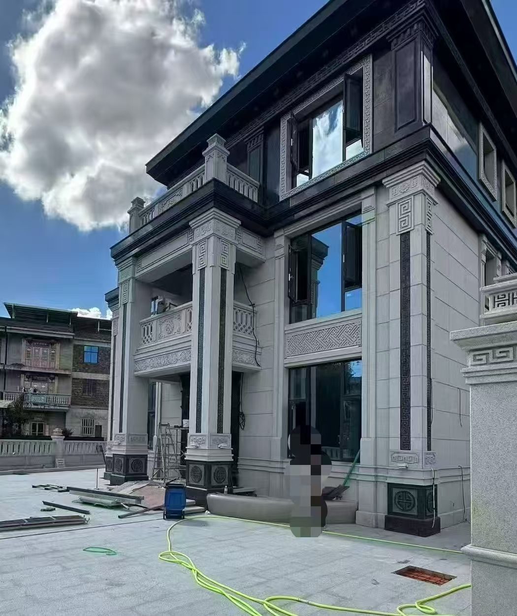 黄石 别墅干挂，芝麻白与芝麻黑完美配合