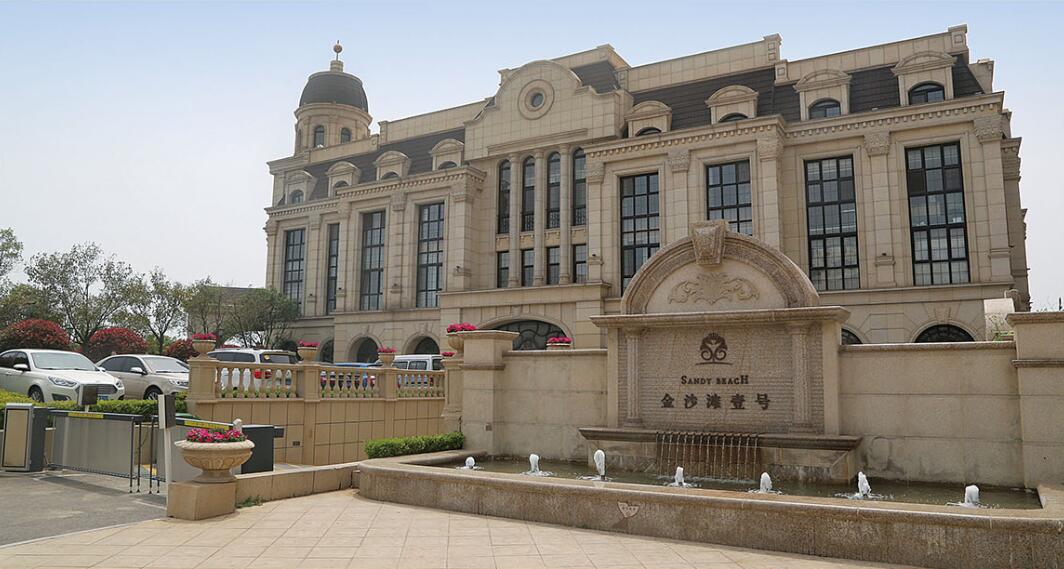 黄石花岗岩黄金麻建筑外墙干挂案例