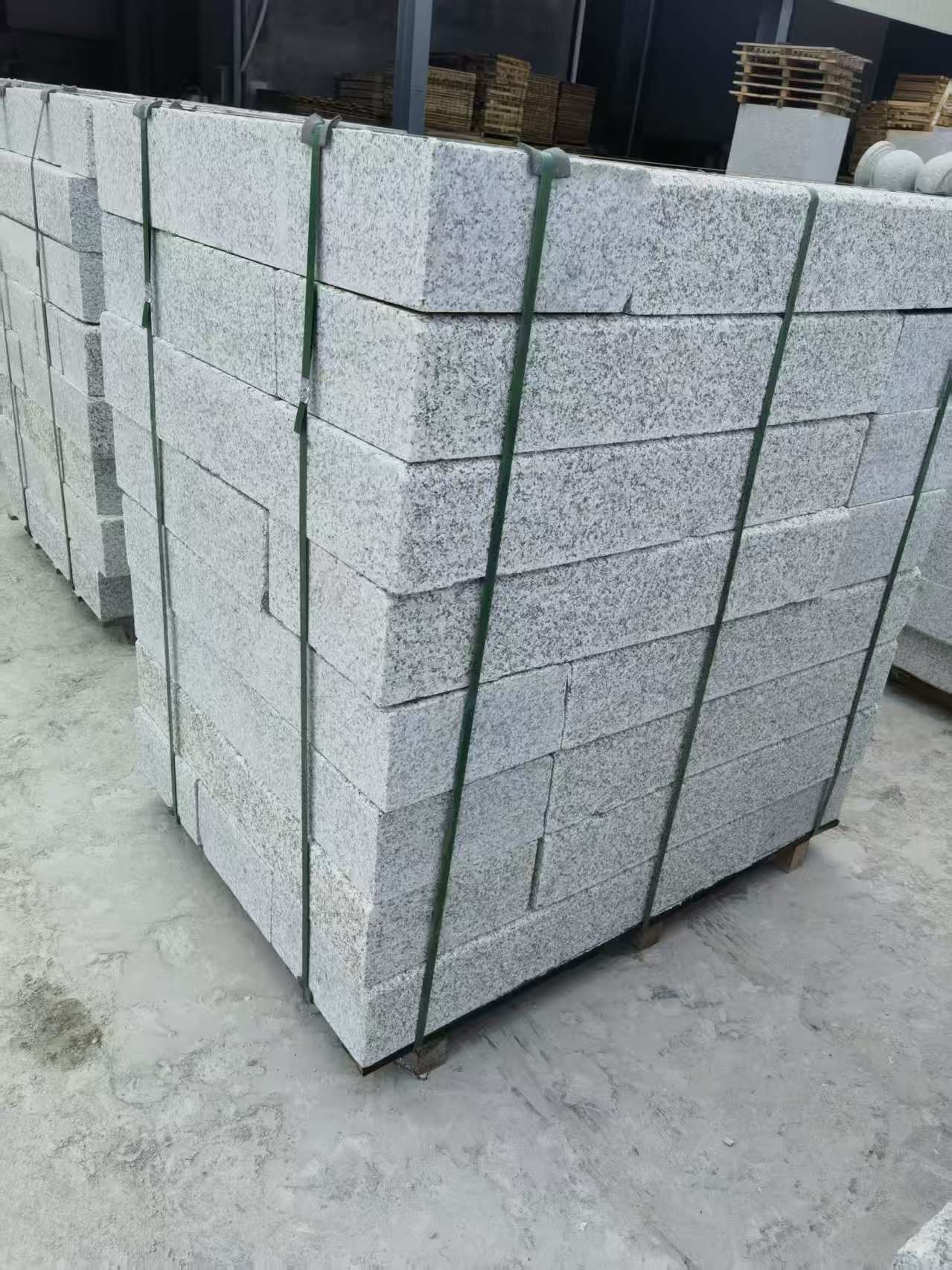 黄石 芙蓉白火烧两面路沿石