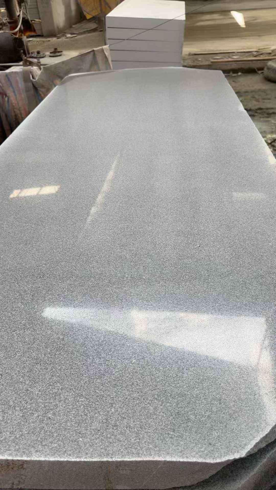 黄石 芝麻灰磨光面