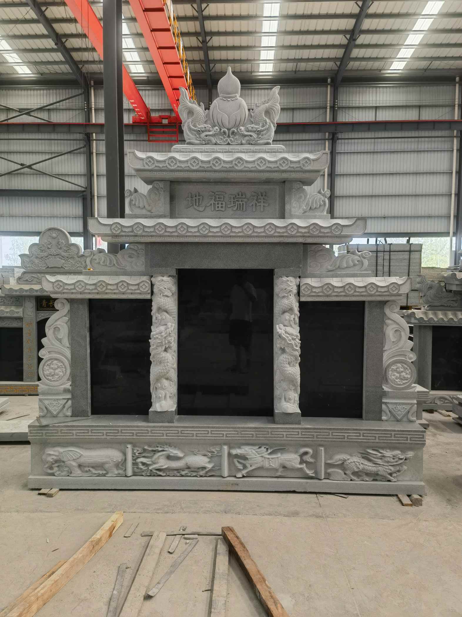 黄石 芝麻灰高档墓碑、土墓，一套也支持定做