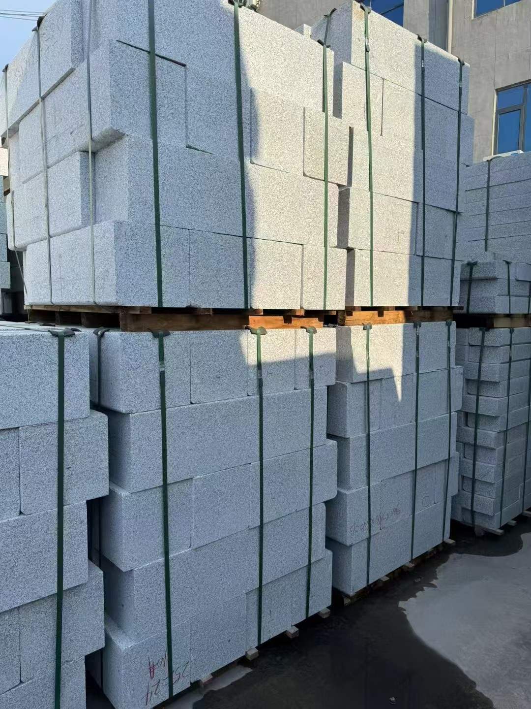 黄石 芝麻白路沿石